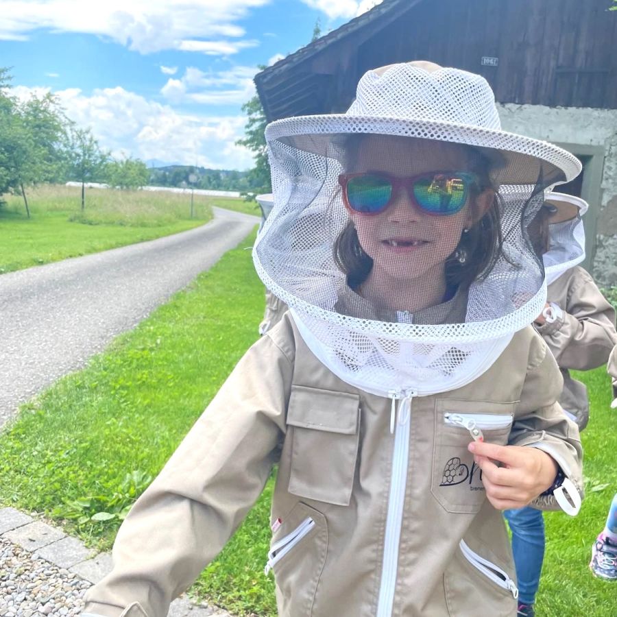 Besuch im Bienenhaus